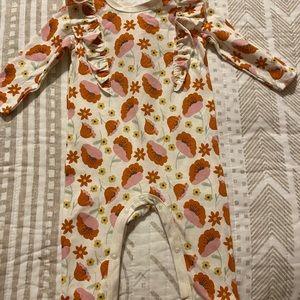 Chick pea onesie